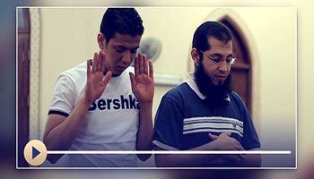 Leading and being led in Salat